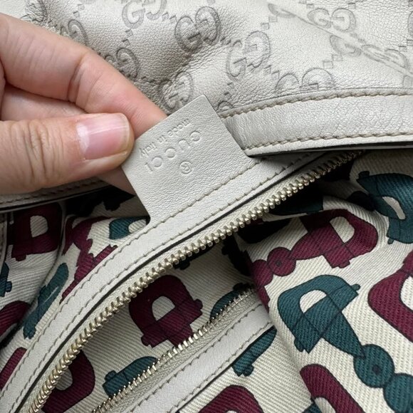 Gucci GG Bamboo Handle Shoulder Bag 450-032425 - Picture 15 of 16